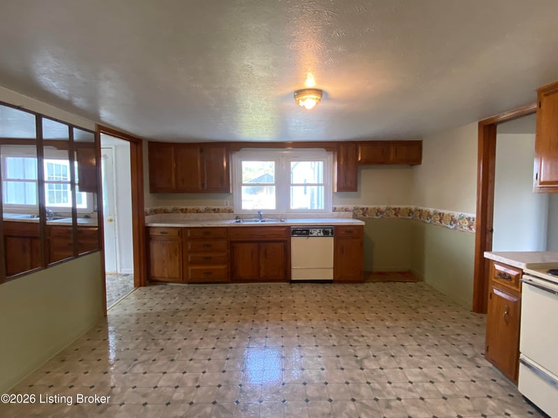11909 Kentucky 555, Willisburg, KY 40078