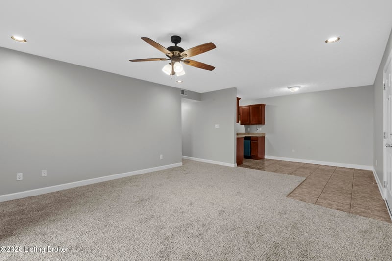11923 N Tazwell Dr #APT 1, Louisville, KY 40245