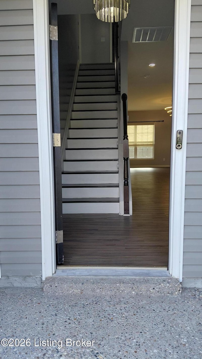 11925 Parkside Vista Ln, Louisville, KY 40229