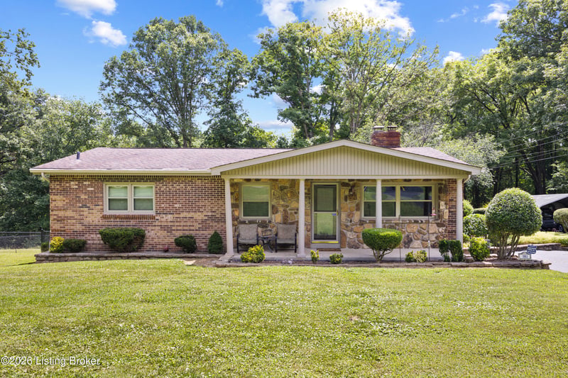 1193 Castlerock Dr, Shepherdsville, KY 40165