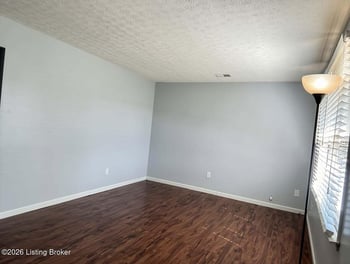 1196 Flatlick Rd, Mt Washington, KY 40047