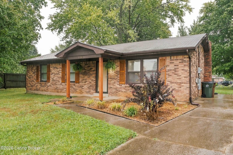 1196 Flatlick Rd, Mt Washington, KY 40047