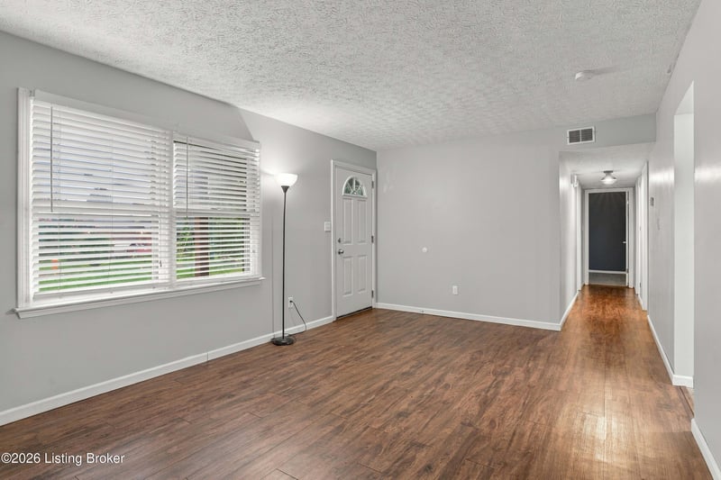 1196 Flatlick Rd, Mt Washington, KY 40047