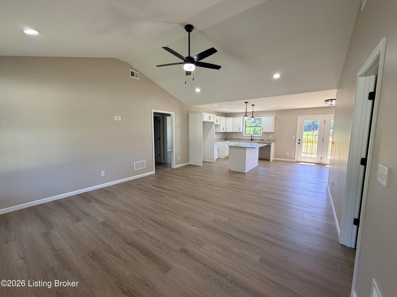 120 American Rd, Radcliff, KY 40160
