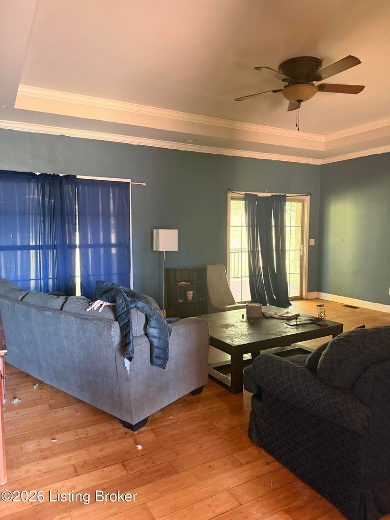 120 Lowball Ln, Vine Grove, KY 40175
