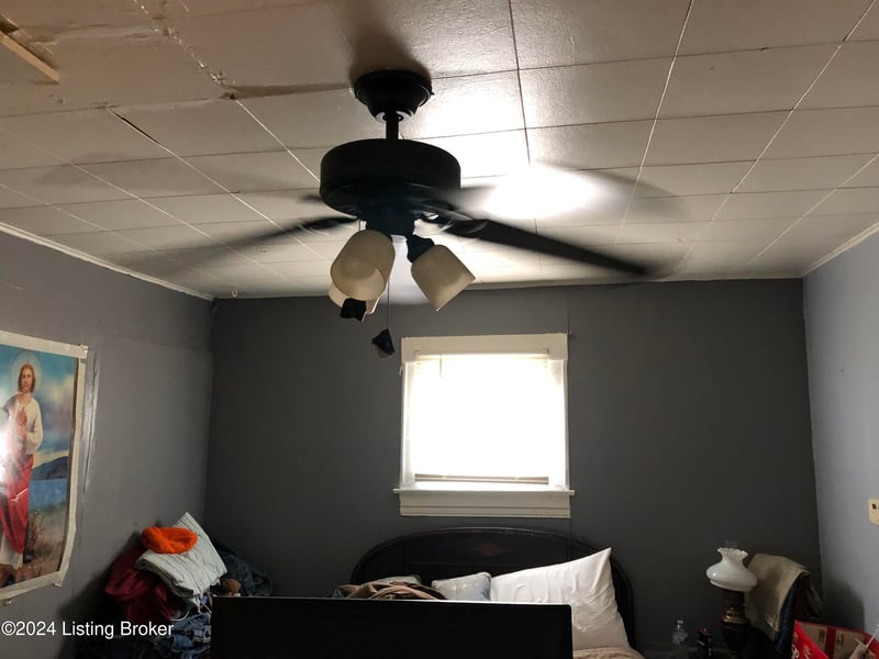120 N 28th St, Louisville, KY 40212