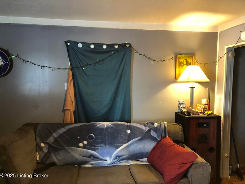 120 N 28th St, Louisville, KY 40212