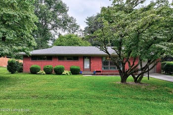 1200 Meadowridge Trl, Goshen, KY 40026