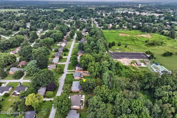 1200 Meadowridge Trl, Goshen, KY 40026