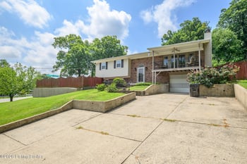 1200 Rudgate Cv, Louisville, KY 40214