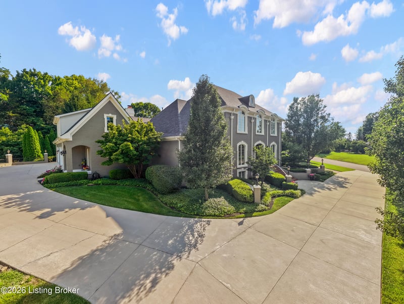 12007 Hunting Crest Dr, Prospect, KY 40059