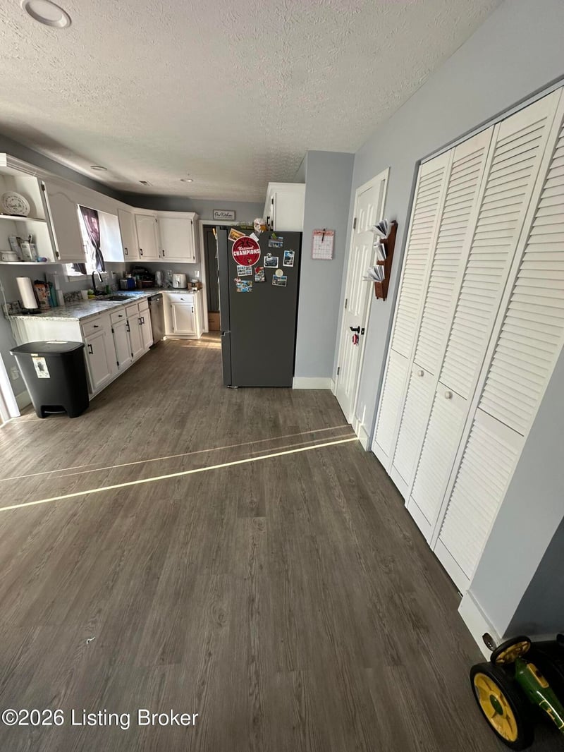 1201 Cedar Springs Pkwy, La Grange, KY 40031