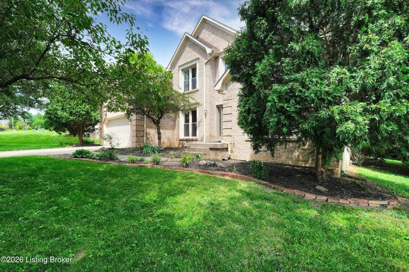 12013 Parkland Ct, Louisville, KY 40243