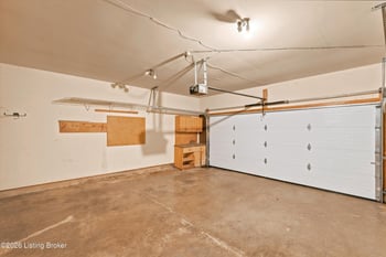 12013 Parkland Ct, Louisville, KY 40243