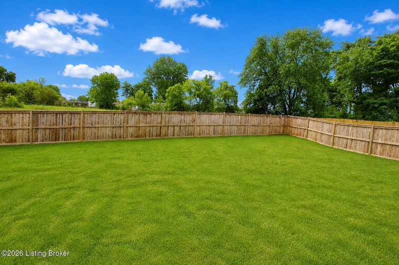 12015 Parkside Vista Ln, Louisville, KY 40229