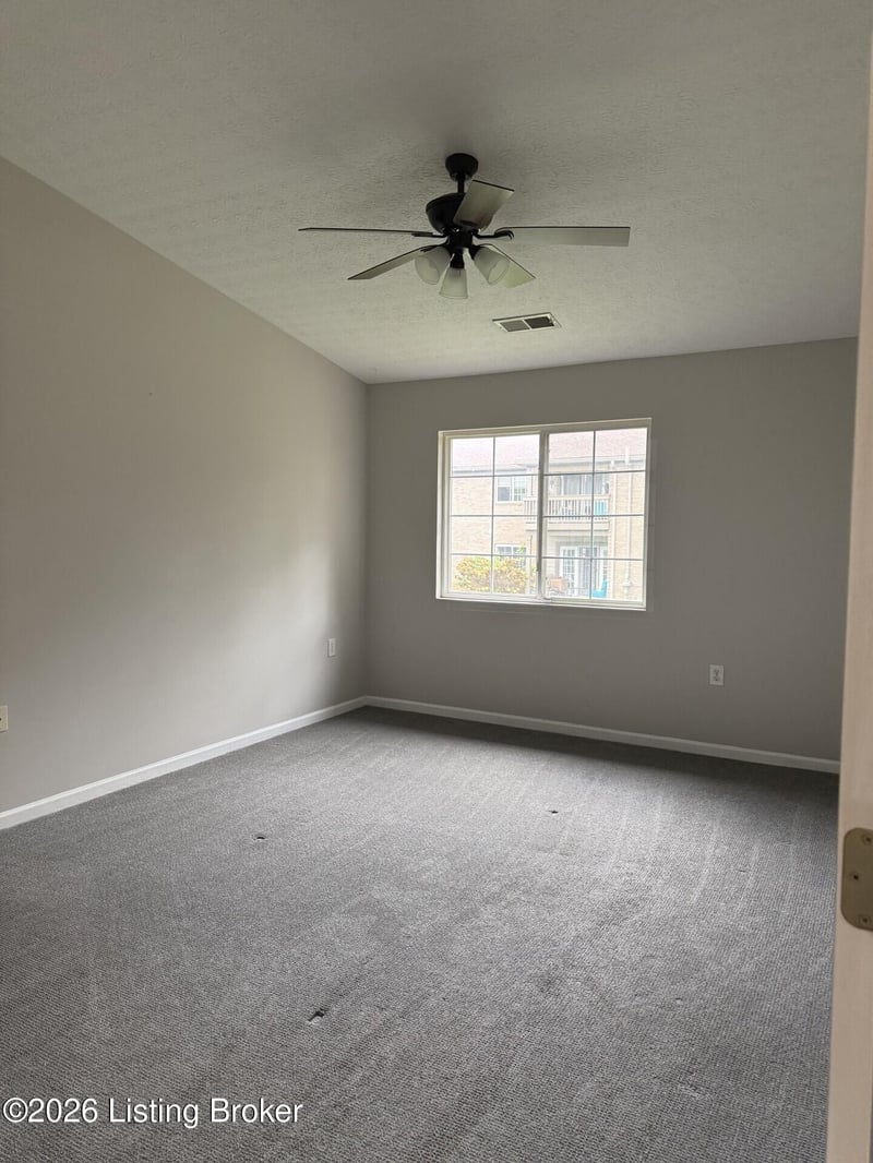1202 Pickings Pl #202, Louisville, KY 40243