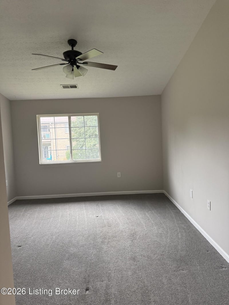 1202 Pickings Pl #202, Louisville, KY 40243