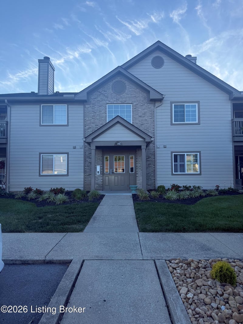 1202 Pickings Pl #202, Louisville, KY 40243