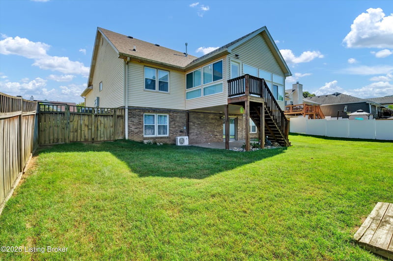 12023 Lavenia Ln, Louisville, KY 40272
