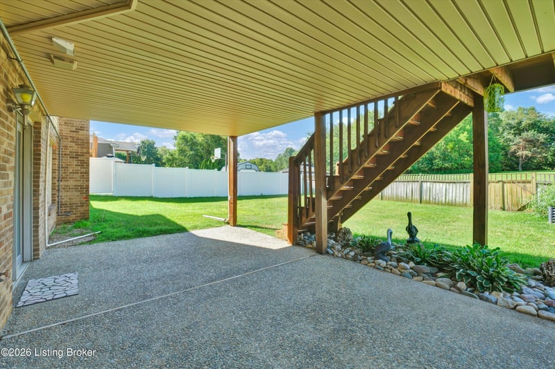 12023 Lavenia Ln, Louisville, KY 40272