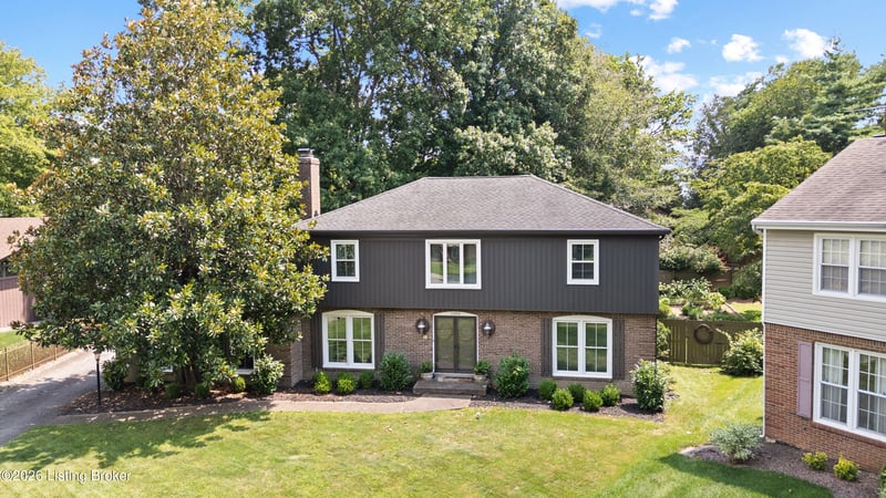 1204 Bentwood Way, Louisville, KY 40223