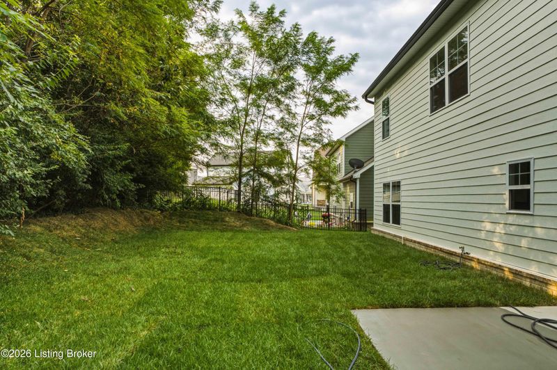 1204 Divot Way, Simpsonville, KY 40067