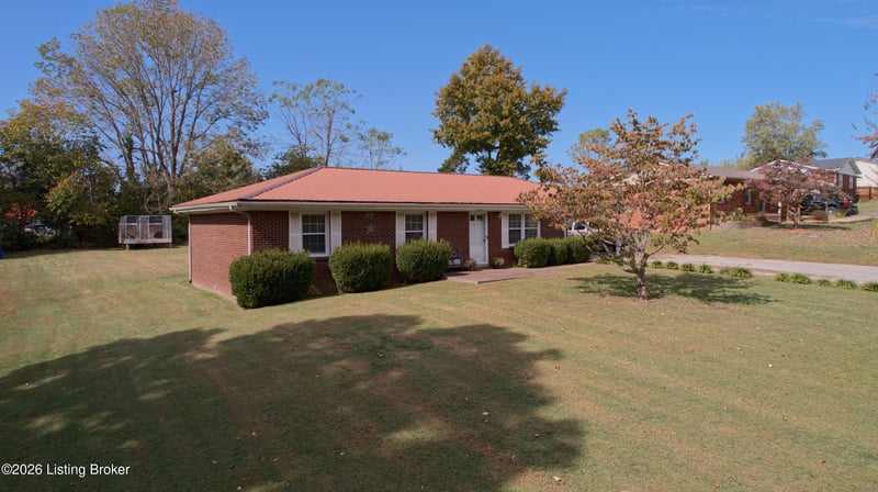 1204 Hickorywood Dr, Leitchfield, KY 42754