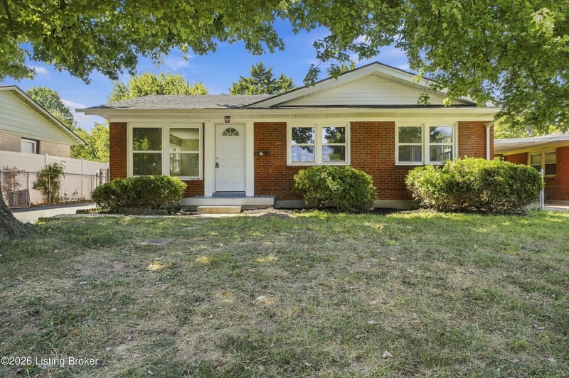 1206 Fairland Pl, Louisville, KY 40211