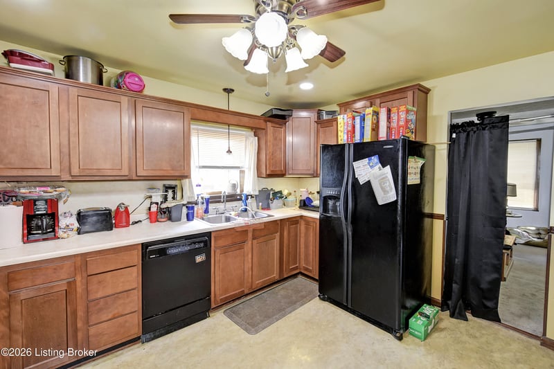 1209 Bates Ave, Louisville, KY 40219