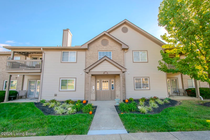 1209 Winter Springs Ct #104, Louisville, KY 40243