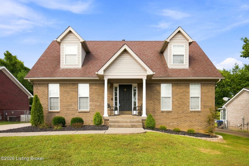 121 Holly Hills Dr, Louisville, KY 40118