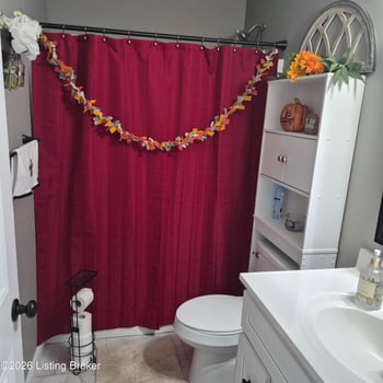 121 Iroquois Trl, Bloomfield, KY 40008