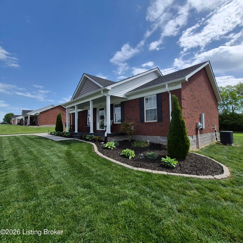 121 Iroquois Trl, Bloomfield, KY 40008