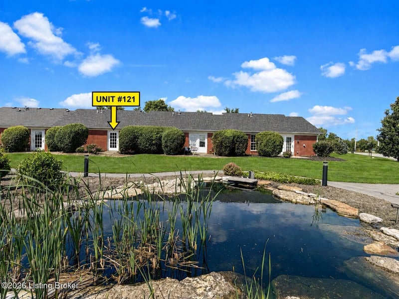 121 Woodlake Ct, Mt Washington, KY 40047