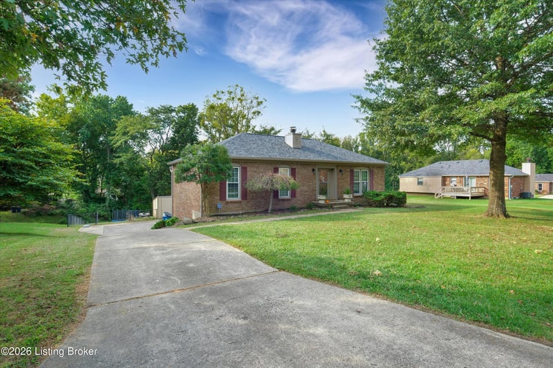 12120 Rosewood Ln, Goshen, KY 40026
