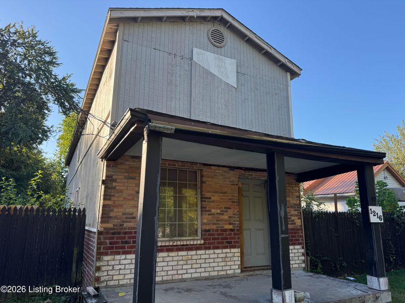 1216 Vim Dr, Louisville, KY 40213