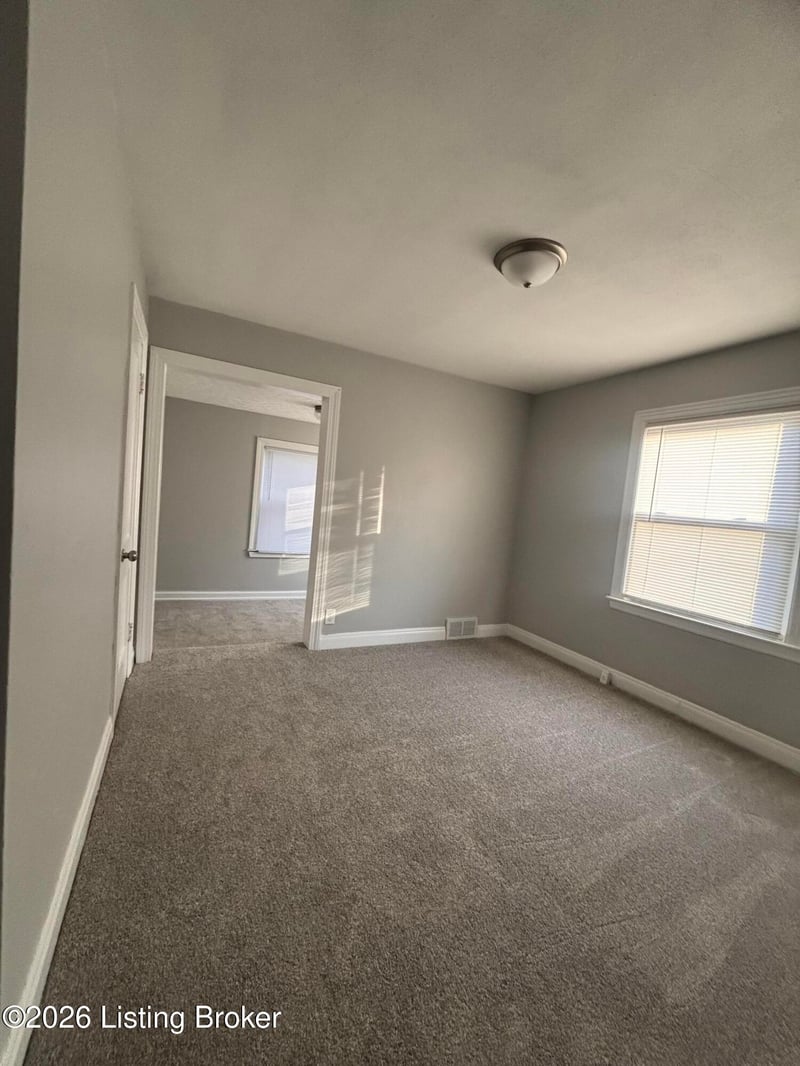 1220 Gilmore Ln, Louisville, KY 40213
