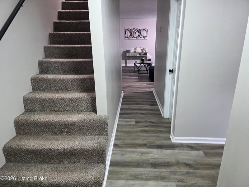 1222 Clear Ridge Ln, Radcliff, KY 40160