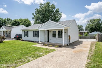 12226 Somerset Dr, Louisville, KY 40229