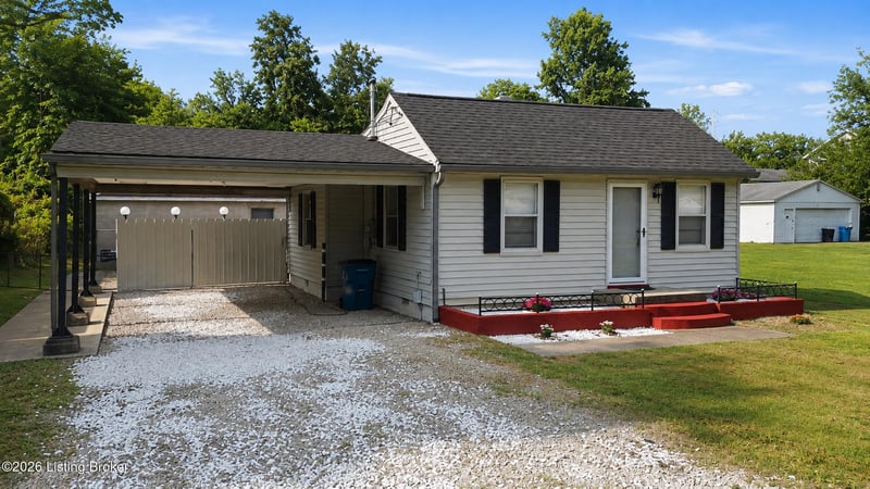 1224 Lipps Ln, Louisville, KY 40219