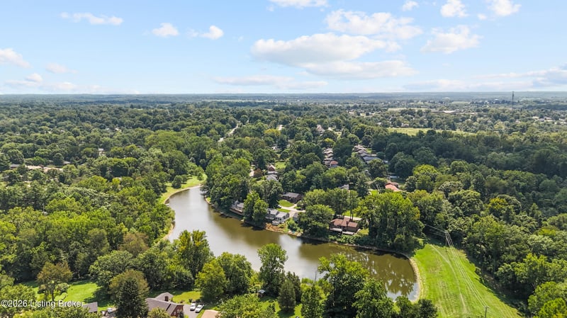 1225 Hollendale Way, Goshen, KY 40026