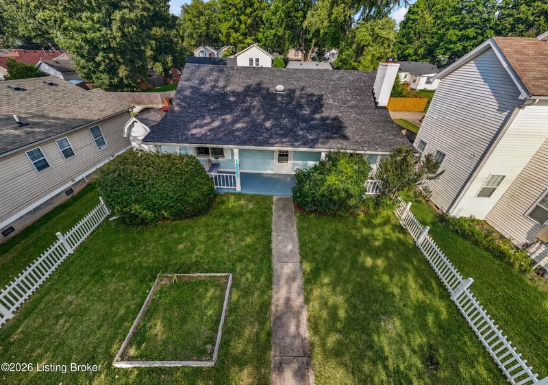 1227 Ormsby Ln, Louisville, KY 40222