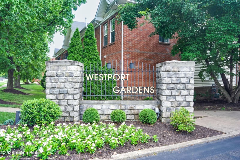 1229 Westlynne Way #APT 5, Louisville, KY 40222