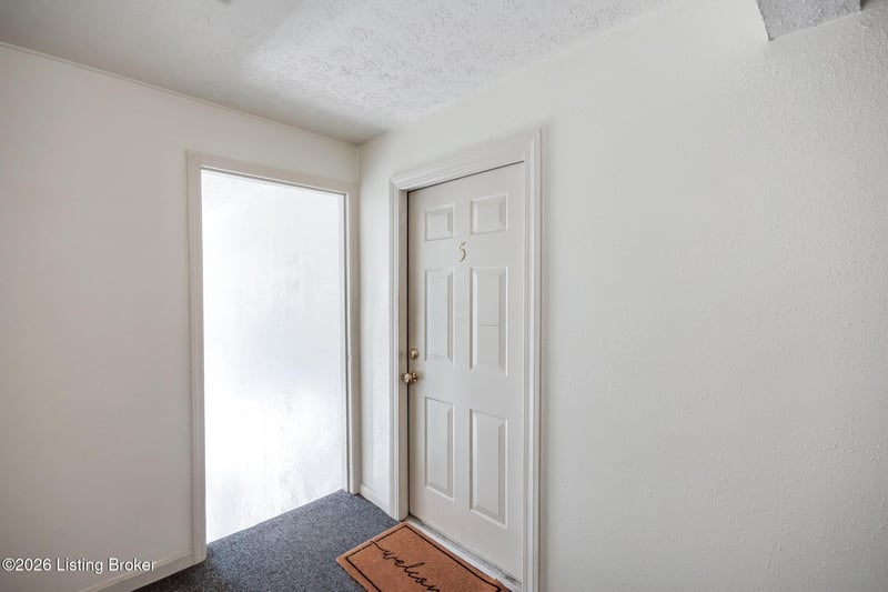 1229 Westlynne Way #APT 5, Louisville, KY 40222