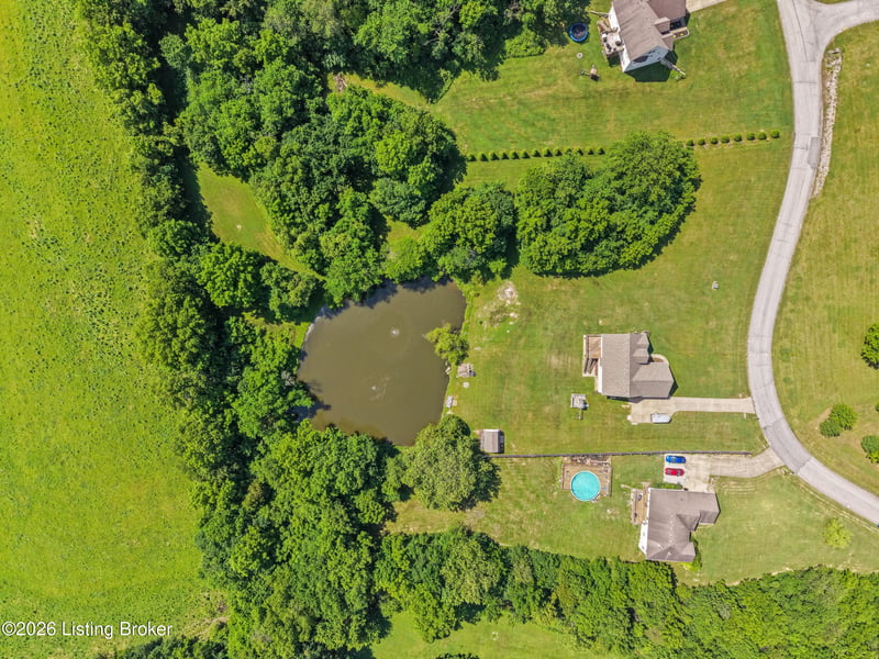 123 Lost Creek Dr, Smithfield, KY 40068