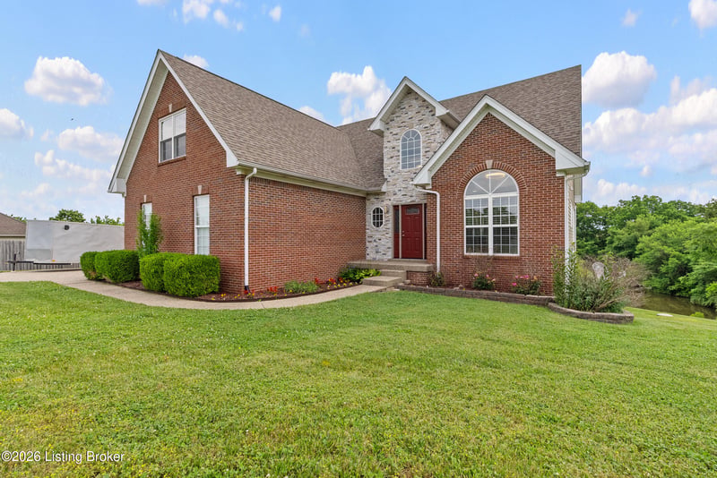 123 Lost Creek Dr, Smithfield, KY 40068