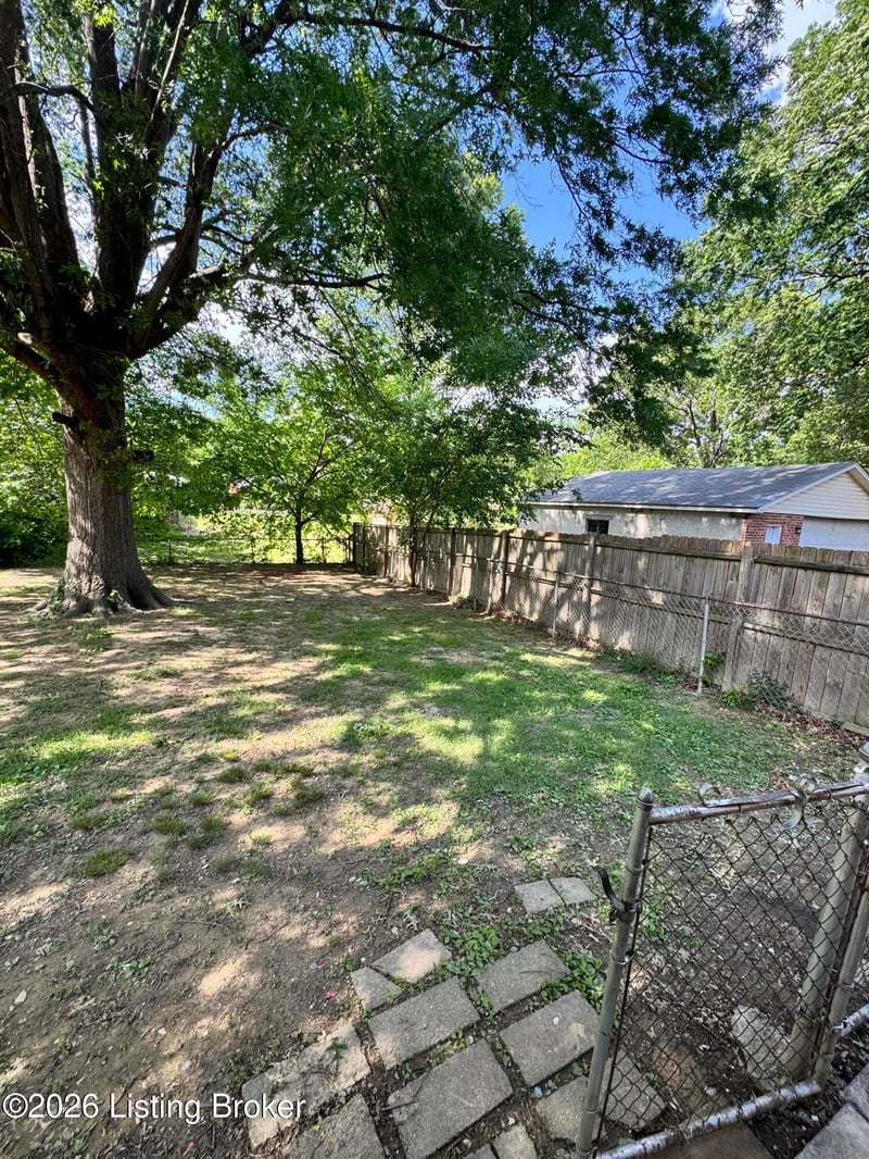 123 Scottsdale Blvd, Louisville, KY 40214