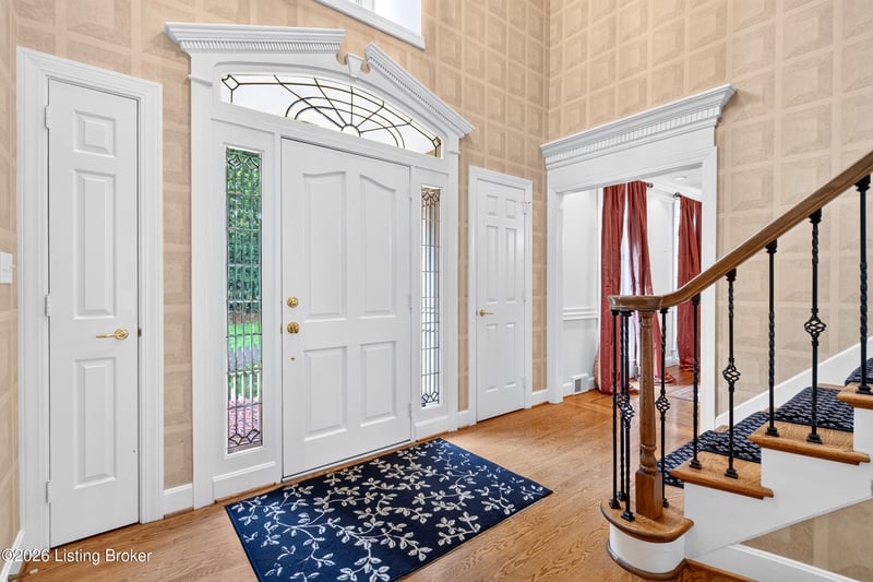 12303 Old Lucas Ln, Louisville, KY 40223