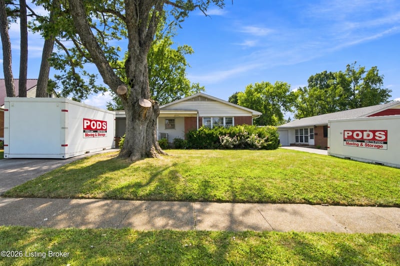 12306 Meadow Ln, Louisville, KY 40243