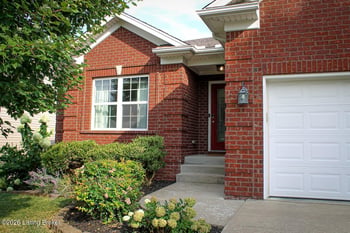 12307 Amber Woods Ct, Louisville, KY 40245